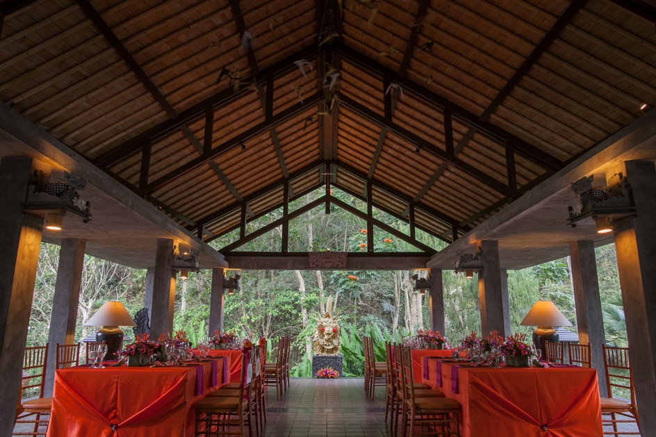 Celebrate under the Balinese sun or star filled sky by the poolside or at the open-air Balinese style garden pavilion.